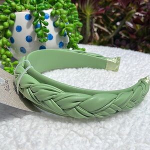 NWT Headband